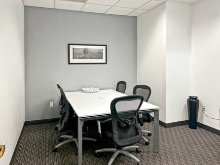 Image 8 of Regus - Esplanade III - 2415 East Camelback Road - Phoenix - AZ