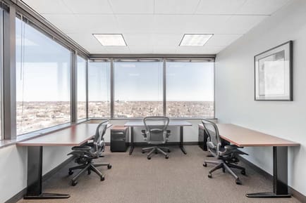 Image 4 of Regus - 1600 Corporate Center - Rolling Meadows