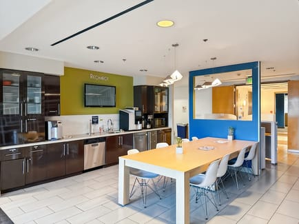 Image 6 of Regus - Continental Plaza - El Segundo