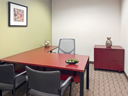Image 8 of Regus - Regency Towers Center - Oakbrook
