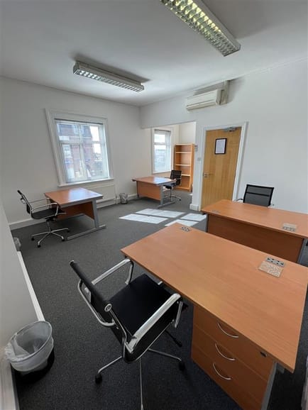 Image 4 of OfficeFront - Daws House, NW7 - Mill Hill