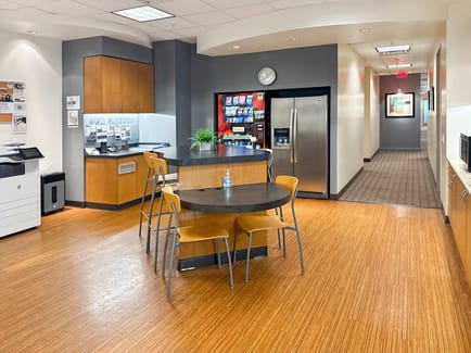 Image 6 of Regus - Broadway, Pearland - TX