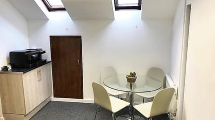 Image 3 of Nammu Workplace (Managed 75 - 115 sqft) - Grosvenor House - 8 High Street, KT11 3DY - Cobham