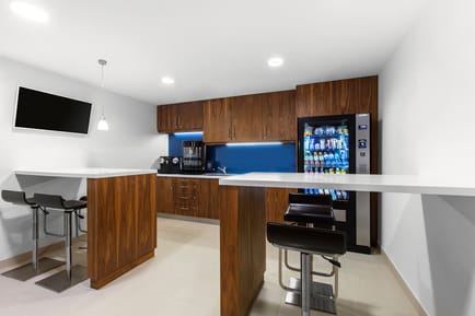 Image 6 of Regus - ZUG, City Centre - Baarerstrass, Zug