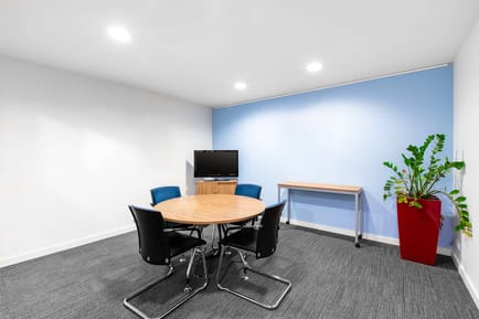 Image 8 of Regus - ZUG, City Centre - Baarerstrass, Zug