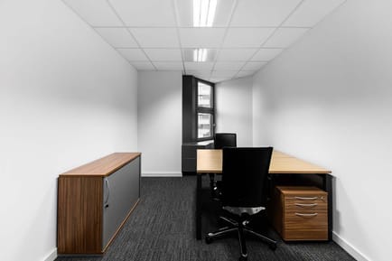 Image 9 of Regus - ZUG, City Centre - Baarerstrass, Zug