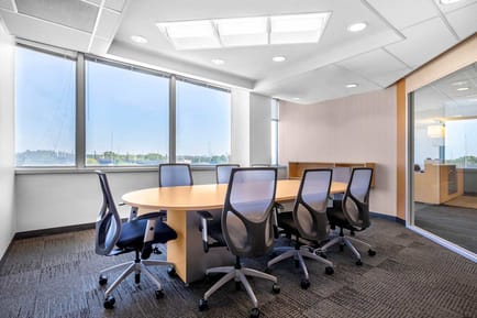 Image 3 of Regus - International Plaza, Philadelphia - PA