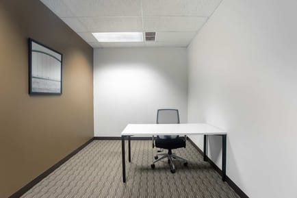 Image 7 of Regus - Crosswoods Center - Worthington