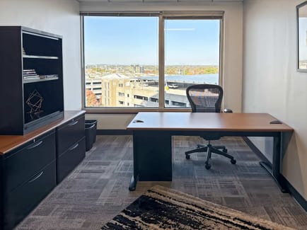 Image 4 of Regus - Reston Town Center 1 - 11921 Freedom Drive - Reston