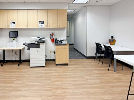 Image 10 of Regus - Corporate Woods Center - Overland Park