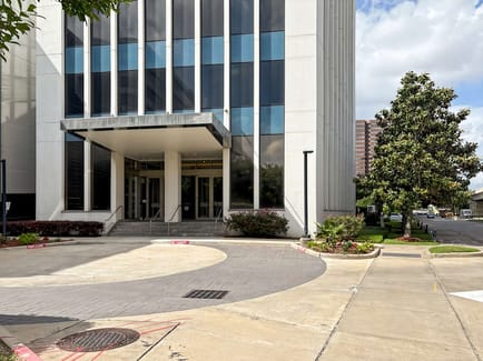Image 1 of Regus - 2100 West Loop South - Houston - Uptown