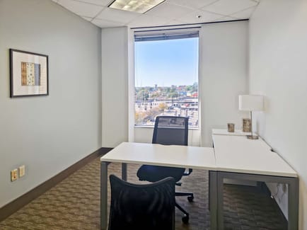 Image 7 of Regus -  - 2000 East Lamar Blvd - Arlington