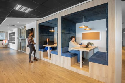 Image 11 of Spaces (Regus) - Atrium on 5th - 5th Street - Sandton - Johannesburg