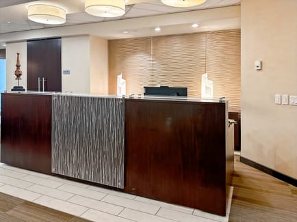 Image 2 of Regus - Etobicoke - Four Seasons Place - Toronto - ON