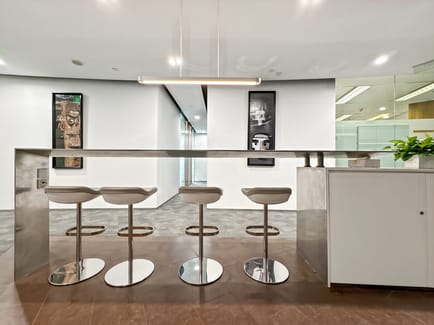 Image 18 of Regus - Raffles City - Xizang Middle Road, Shanghai