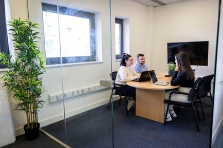 Image 2 of Oxford Innovation - Ocean Village Innovation Centre - 4 Ocean Way, SO14 3JZ - Southampton