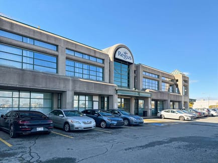 Image 2 of Regus - Daniel-Johnson Boulevard - Laval