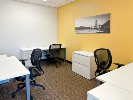 Image 8 of Regus - Daniel-Johnson Boulevard - Laval