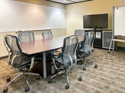 Image 10 of Regus - Manulife Place - 101 Street - Edmonton - AB