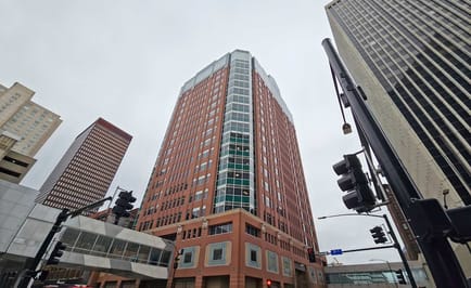 Image 2 of Regus - Hub Tower - Walnut Street - Des Moines - IA