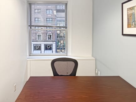 Image 4 of IWG (Regus) -57 West 57th Street, 10019 - Manhattan, NY
