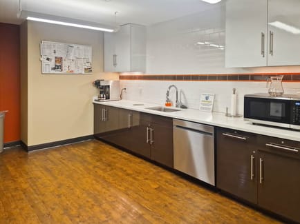 Image 13 of Regus - MET Building - S. Fourth Street - Louisville - KY