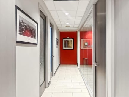 Image 4 of Regus - 151 Yonge Street - Toronto - ON