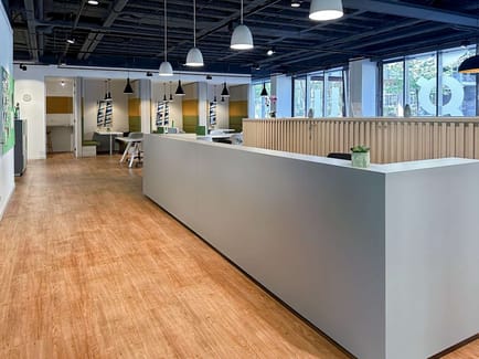 Image 2 of Plug and Work (Regus) - Friedrichstrasse 15 - Stuttgart