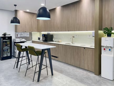 Image 12 of Regus - China Life Tower - Lingqiao Road - Ningbo