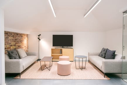 Image 7 of X+Why - Huguenot Place - 17 Heneage Street, E1 5LN - Aldgate East