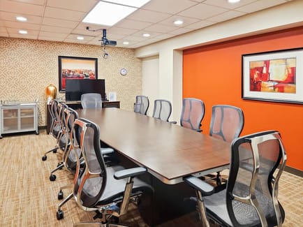 Image 10 of Regus - Fox River - W. College Avenue - Appleton - WI