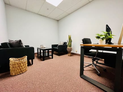 Image 8 of TKO Suites - 9111 Cross Park Drive - Knoxville - TN