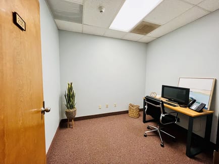 Image 9 of TKO Suites - 9111 Cross Park Drive - Knoxville - TN