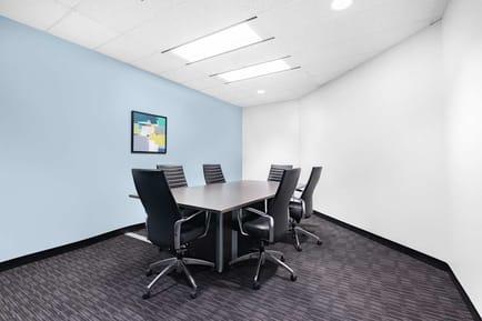 Image 3 of Regus - 2010 Winston Park Drive - Oakville - ON