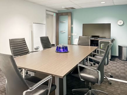 Image 9 of Regus - 2010 Winston Park Drive - Oakville - ON