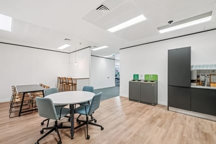 Image 16 of Scale Space - 58 Wood Lane, W12 7RZ - White City
