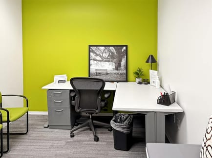 Image 15 of Regus Brentwood - 320 Seven Springs Way - Brentwood - TN