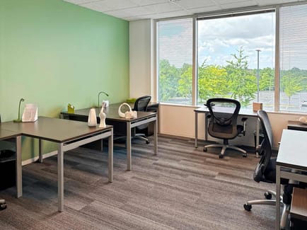 Image 23 of Regus Brentwood - 320 Seven Springs Way - Brentwood - TN