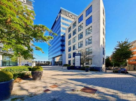Image 1 of Regus - Bridge Building - Charles-Quint avenue - Berchem-Sainte-Agathe - Brussels