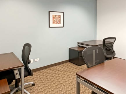 Image 13 of Regus - Illinois Downers Grove Executive Towers West - 1431 Opus Place - Downers Grove - IL