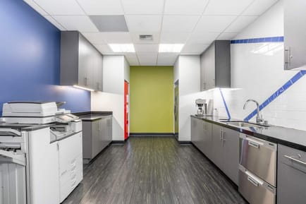 Image 6 of Regus - Encino Corporate Center - 16501 Ventura Blvd - Encino - CA