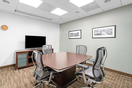 Image 7 of Regus - Orange Executive Tower - Town and Country Road - Orange - CA