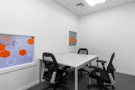 Image 7 of Regus - Shatti Al Qurum - Bait Mahmiyat Building - Shatti Al Qurum - Muscat