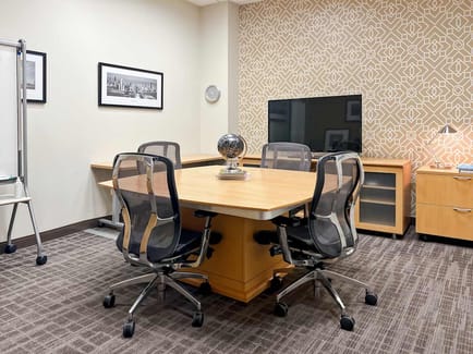 Image 3 of Regus - Valencia - Gateway Plaza - Magic Mountain Parkway - Valencia - CA