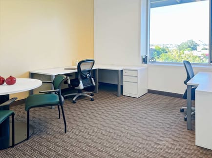 Image 4 of Regus - Valencia - Gateway Plaza - Magic Mountain Parkway - Valencia - CA