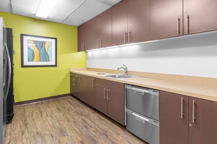 Image 6 of Regus - 6165 N.W. 86th Street - Johnston - IA