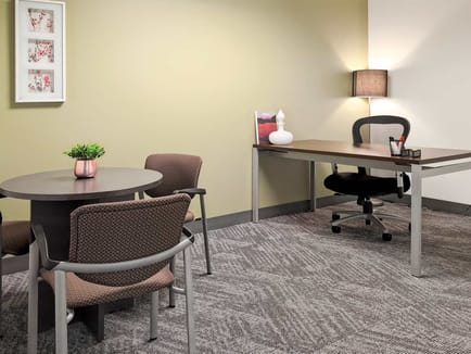 Image 4 of Regus - Ridgewood Corporate Square - 11900 N.E. 1st Street - Bellevue - WA