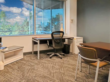 Image 7 of Regus - Ridgewood Corporate Square - 11900 N.E. 1st Street - Bellevue - WA