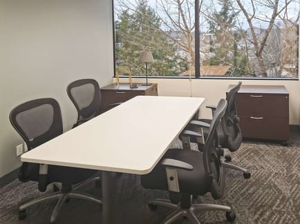 Image 9 of Regus - Ridgewood Corporate Square - 11900 N.E. 1st Street - Bellevue - WA