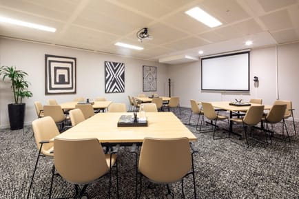 Image 2 of Landmark - 99 Bishopsgate, EC2M 3XD - Bishopsgate